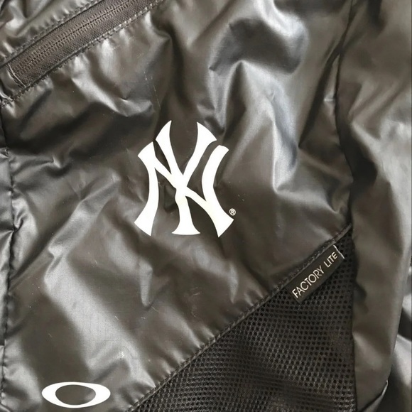 Backpack - Picture 3 of 3